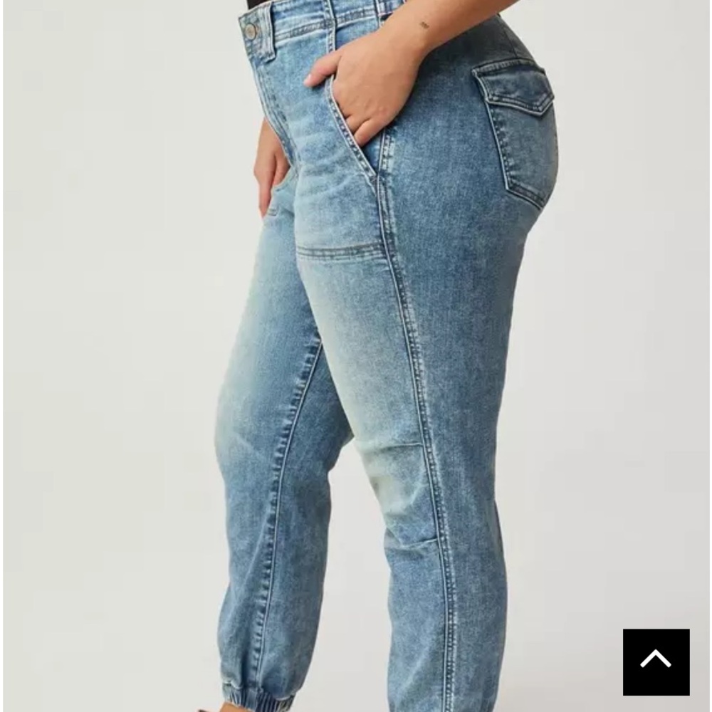 Torrid Soft Light Wash Denim Jogger Jeans - Women - Picture 5 of 11